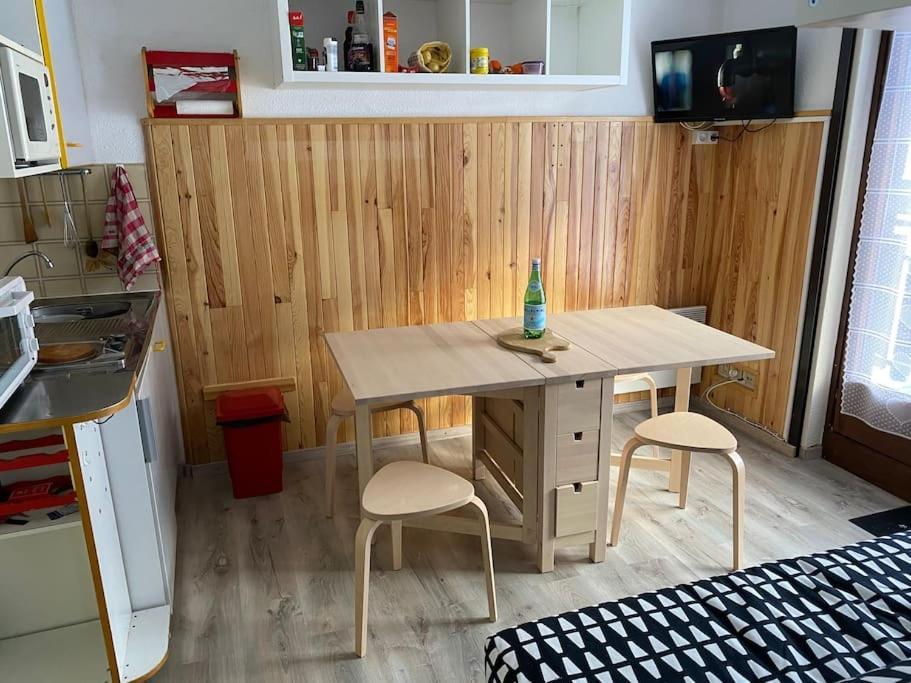 Charmant Appartement Au Pied Des Pistes De Lélex Екстериор снимка