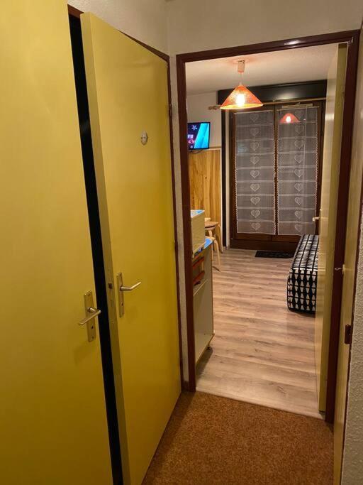 Charmant Appartement Au Pied Des Pistes De Lélex Екстериор снимка